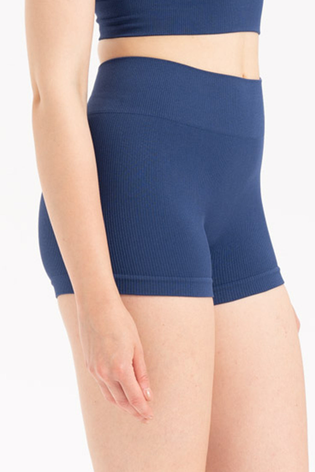 Dikişsiz Fitilli Kısa Şort 9004