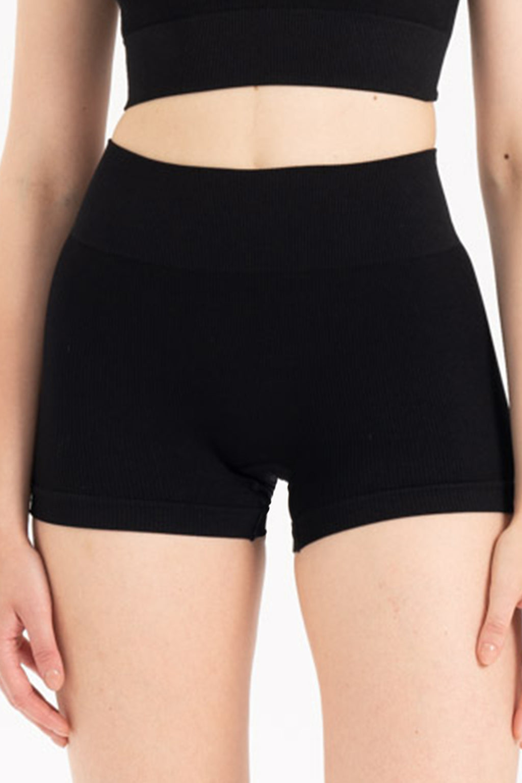 Dikişsiz Fitilli Kısa Şort 9004