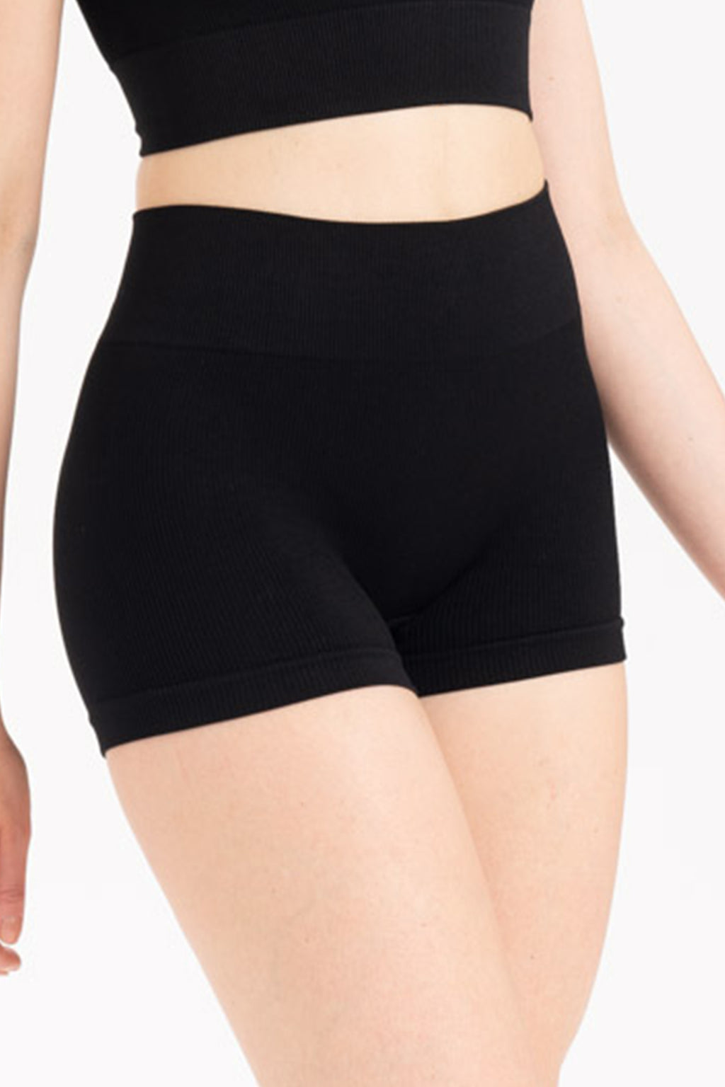 Dikişsiz Fitilli Kısa Şort 9004