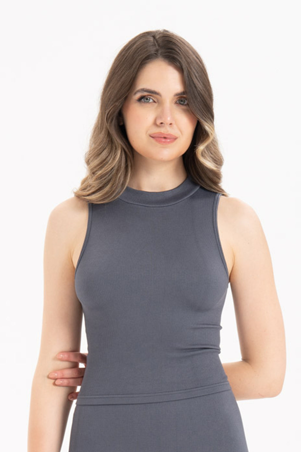 Kadın Dikişsiz Örme Fitilli Kolsuz Boğazlı Bluz 9007