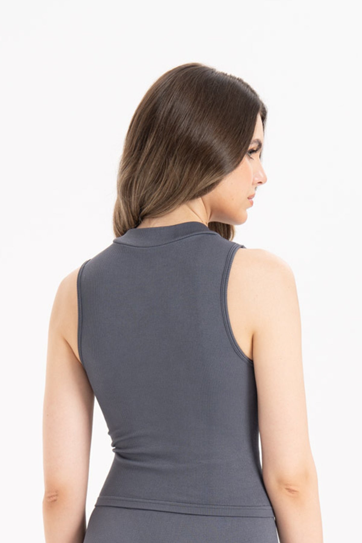 Kadın Dikişsiz Örme Fitilli Kolsuz Boğazlı Bluz 9007