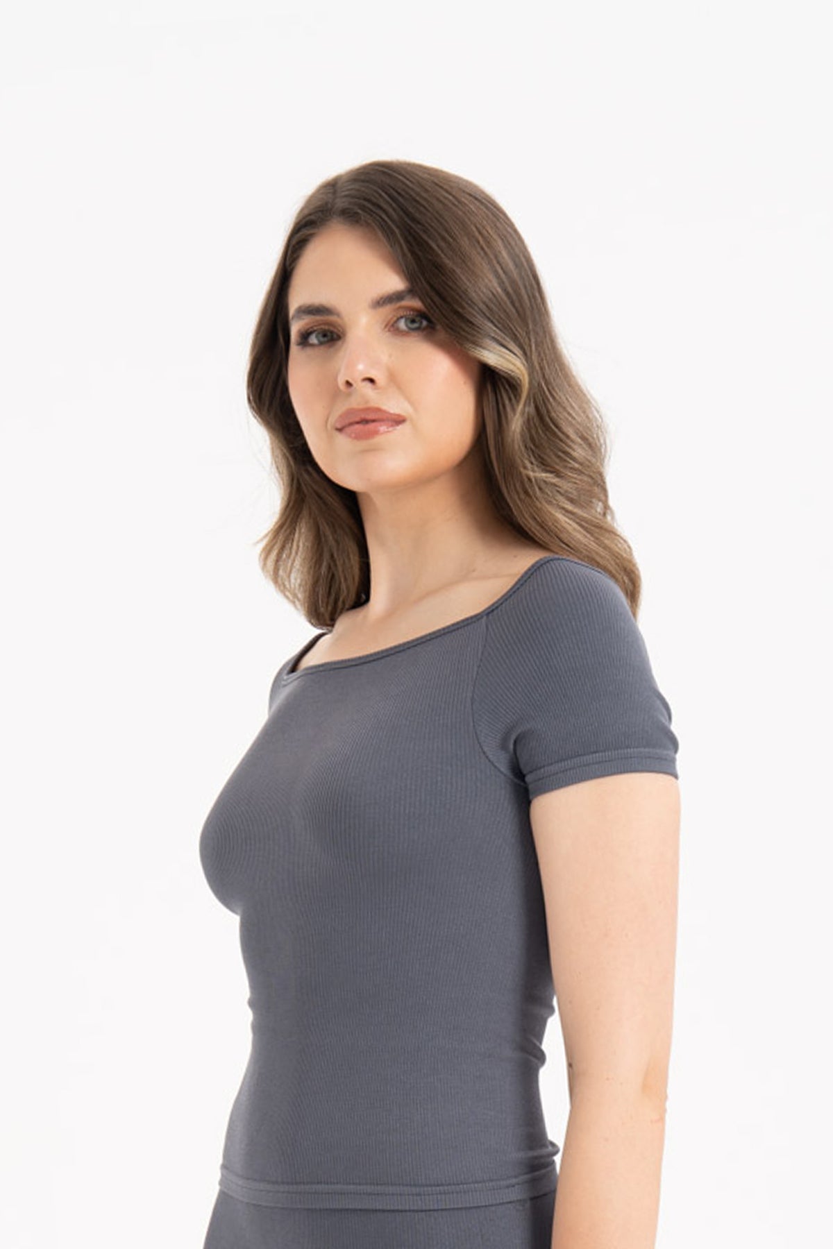 Kadın Dikişsiz Örme Fitilli Kısa Kollu Bluz 9009