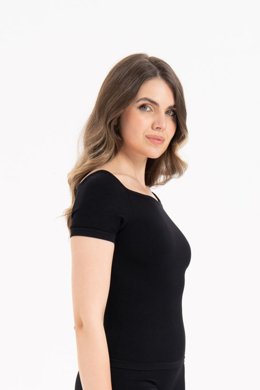 Kadın Dikişsiz Örme Fitilli Kısa Kollu Bluz 9009