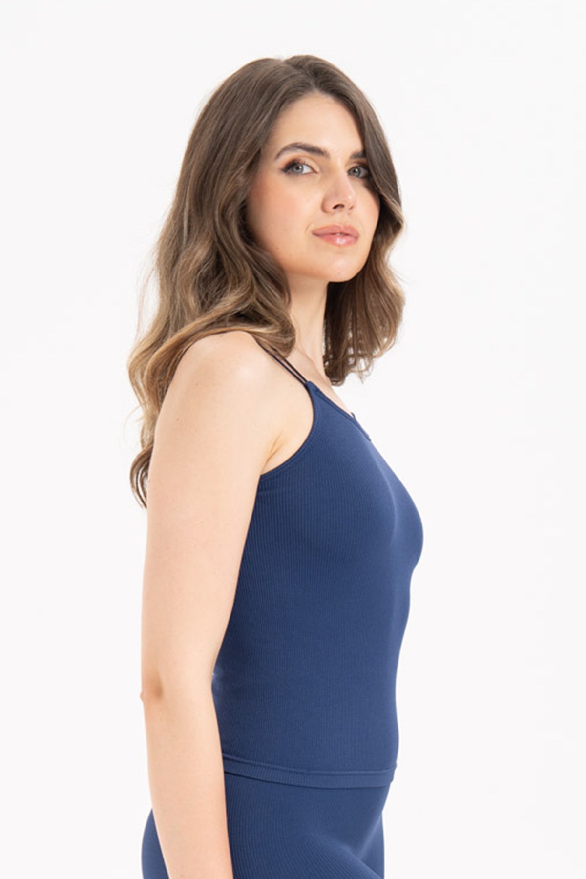 Kadın Dikişsiz Örme Fitilli Kolsuz İp Askılı Bluz 9012